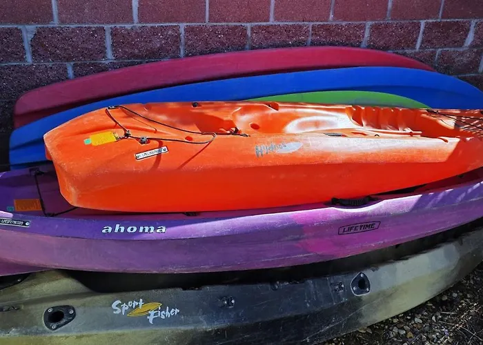 Hot Tub, Pool Table, Swing Sets, Theater, Kayaks