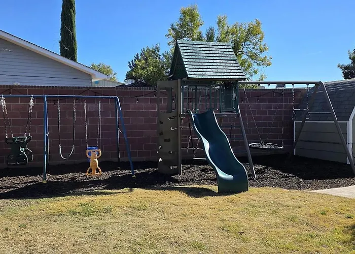 Hot Tub, Pool Table, Swing Sets, Theater, Kayaks Dom wakacyjny Page